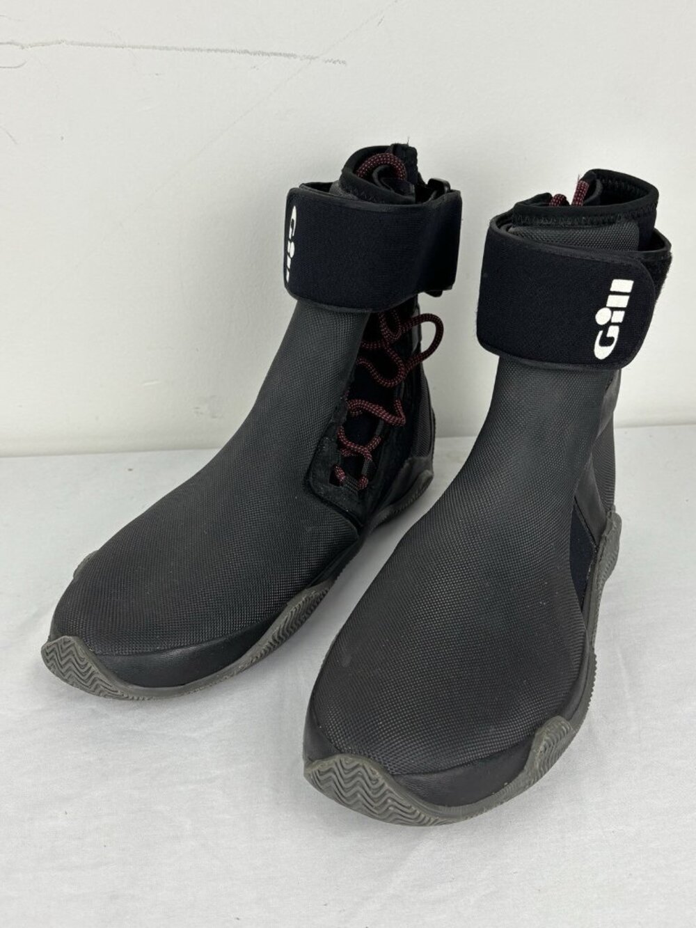 Gill Dinghy Sailing Boots Men’s US 9 EU 42 Black Red Neoprene Water Shoes